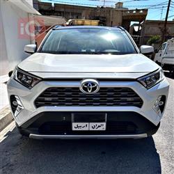 تۆیۆتا ڕاڤ 4